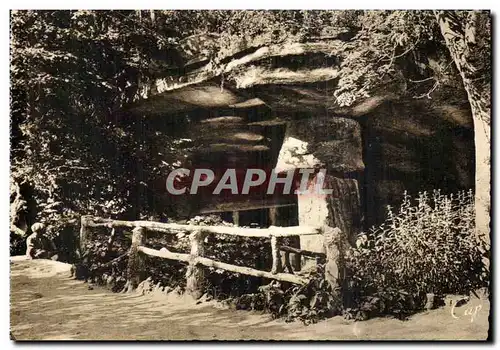 Ansichtskarte AK Chatelguyon Entree de la Source Marguerite