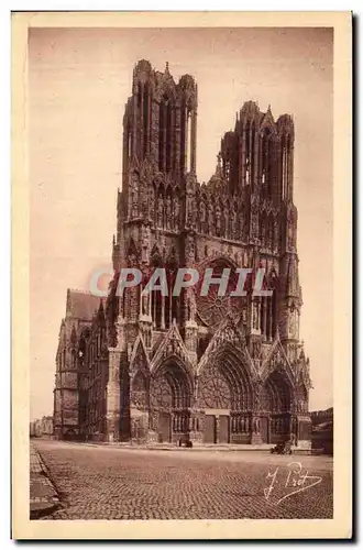 Cartes postales Reims La Cathedrale