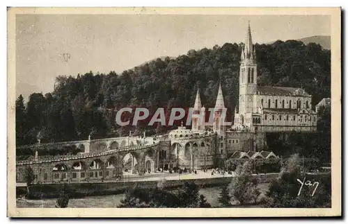 Ansichtskarte AK Lourdes La Basilique Et Le Calvaire