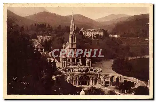 Ansichtskarte AK Lourdes La Basilique vue du Chateau Fort