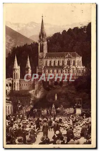 Cartes postales Lourdes La Basilique La Grotte