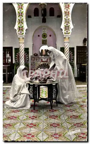 Cartes postales Alger Interieur Mauresque Femmes
