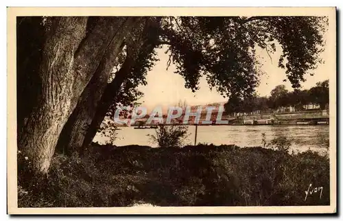 Cartes postales Ville au bord d&#39un fleuve