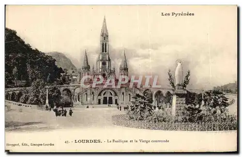 Cartes postales Lourdes La Basilique et la vierge couronnee