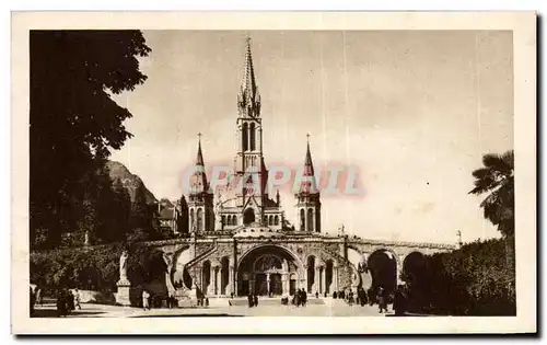 Cartes postales Lourdes La Basilique vue de face