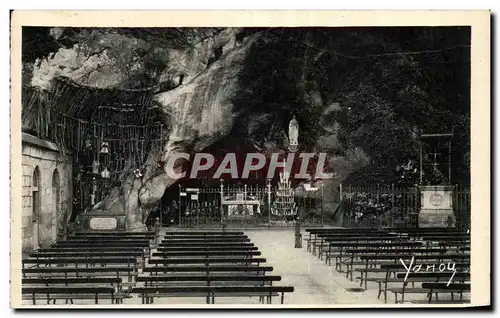 Cartes postales Lourdes La Grotte miraculeuse