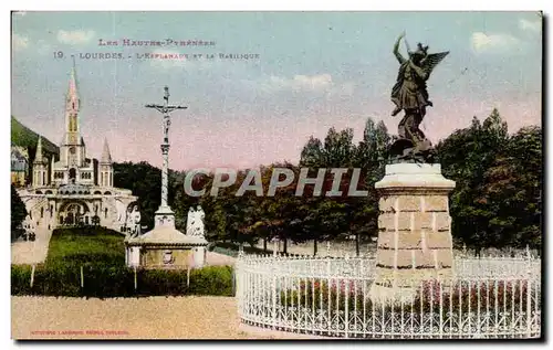 Cartes postales Lourdes Les Hautes Pyrenees L&#39Esplanade Et La Basilique