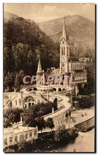 Cartes postales Lourdes La Basilique Et Le Rosaire