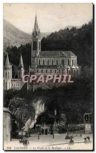 Cartes postales Lourdes La Grotte Et La Basilique