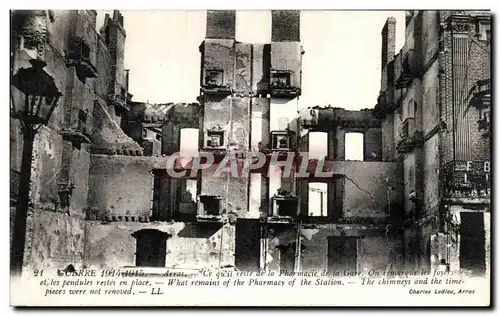 Cartes postales Arras Ce qu&#39il reste de la pharmacie de la gare Militaria