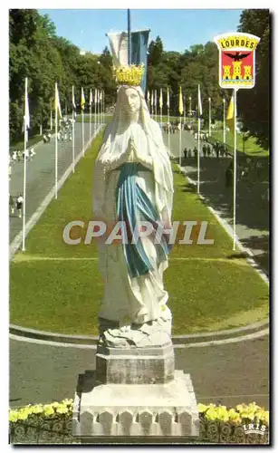 Cartes postales moderneM Lourdes La Vierge Couronnee