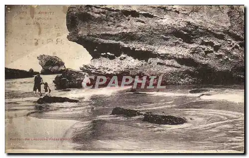 Ansichtskarte AK Biarritz Sous la roche du Basta