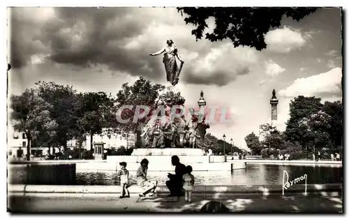 Cartes postales Paris Place de la Nation