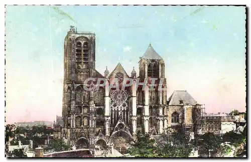 Cartes postales Bourges Facade de la Cathedrale Vue de l&#39Hotel des Postes