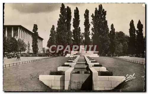 Cartes postales Paris la Fontaine de la Porte Doree