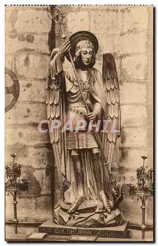 Cartes postales Bruxelles Colleginale Ss Michel et Gudule Statue de St Michel
