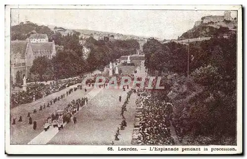 Ansichtskarte AK Lourdes L&#39Esplanade Pendant La Procession