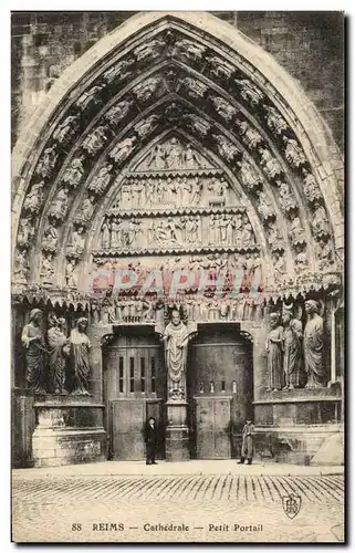 Cartes postales Reims Cathedrale Petit Portail