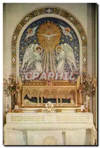 Ansichtskarte AK Chapelle des Filles De La Charite La Chasse de Sainte Louise de Marillac