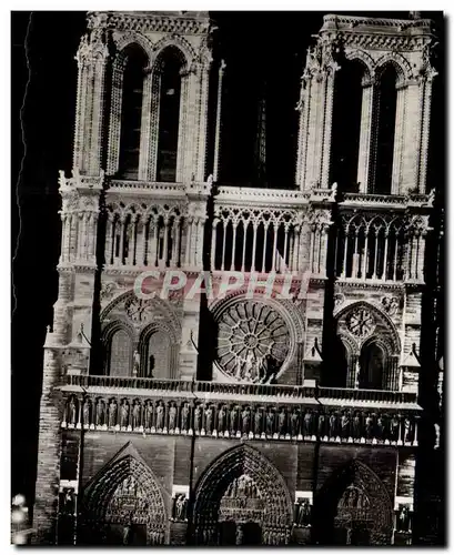 Moderne Karte Paris Facade de Notre Dame Illuminee