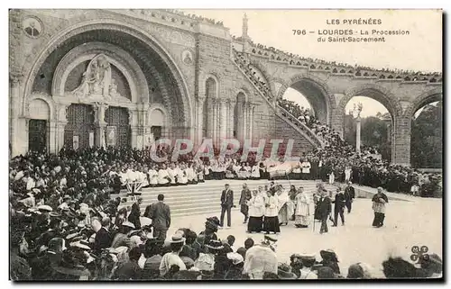 Cartes postales Lourdes La Procession du Saint Sacrement