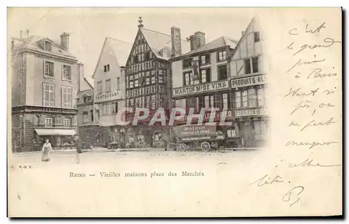 Cartes postales Reims Vieilles maisons place des Marches Attelage (animee)