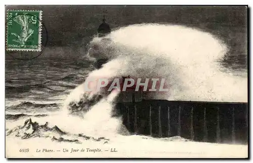 Cartes postales Le Phare Un Jour de Tempete