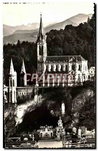 Cartes postales Souvenir de Lourdes La Basilique et la Grotte