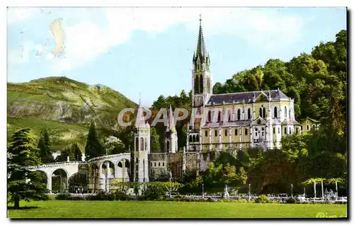 Cartes postales Lourdes La Basilique et le Pic Du Jer