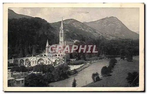 Cartes postales Lourdes La Basilique Et Le Gave