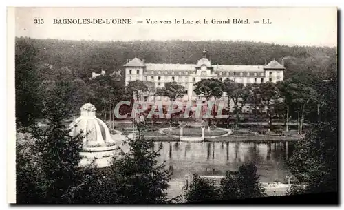 Cartes postales Bagnoles De L&#39orne Vue Vers le Lac et le Grand Hotel