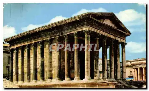 Cartes postales moderne Nimes La maison Carree