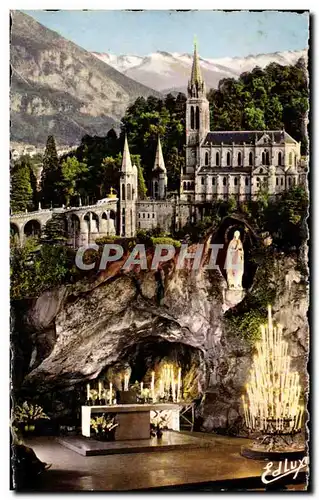 Cartes postales moderne Lourdes La Grotte et la Basilique