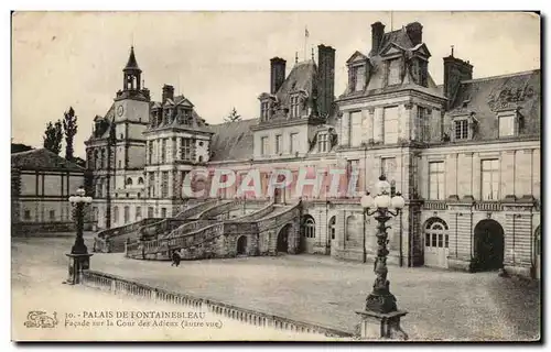 Ansichtskarte AK Palais De Fontainebleau Facade Sur La Cour Des Adieux