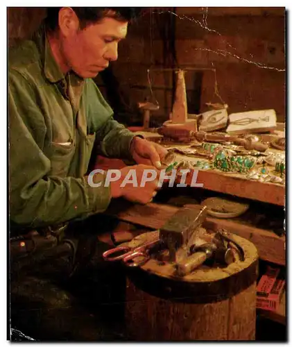 Cartes postales Navajo Silversmith at Work