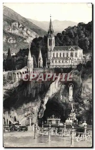 Ansichtskarte AK Lourdes La Basilique et la Grotte Miraculeuse