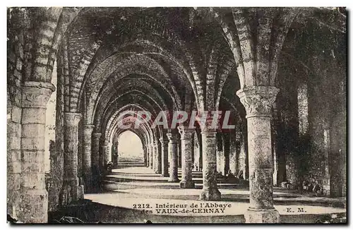 Ansichtskarte AK Interieur de l&#39Abbaye des Vaux de Cernay