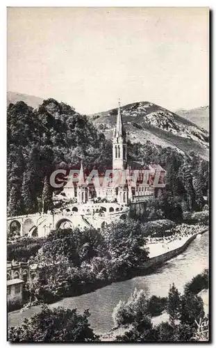 Cartes postales Lourdes La Basilique et le Gave