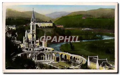 Cartes postales Lourdes La Basilique Vue Du chateau Fort