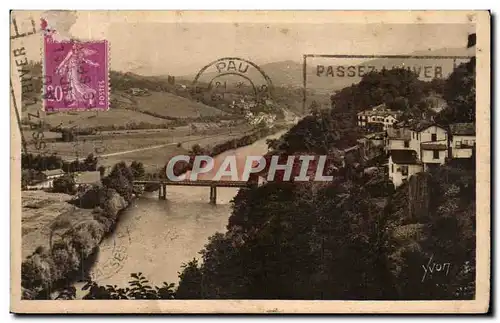 Cartes postales Le Pays Basque Cambo Les Bains A Cheval sur la Nive le Bas et la haut Cambo