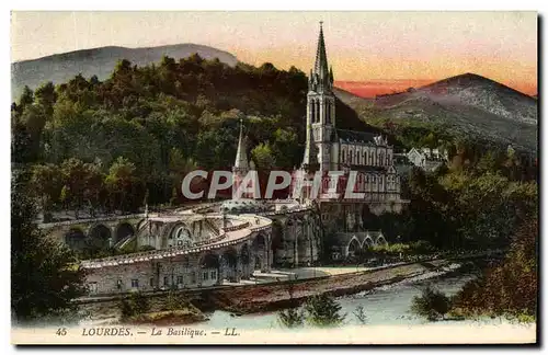 Cartes postales Lourdes La Basilique