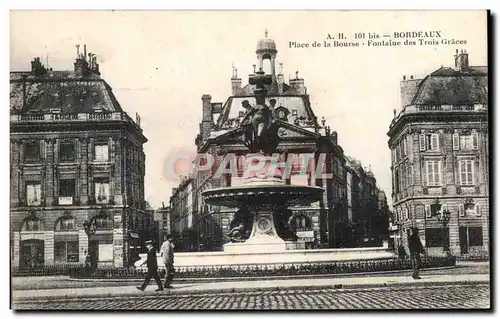 Ansichtskarte AK Bordeaux Place de La Bourse Fontaine des Trois Graces