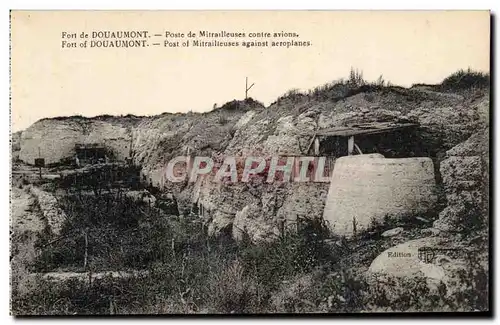 Ansichtskarte AK Fort de Douaumont Poste de Mitrailleuses contre avions Militaria