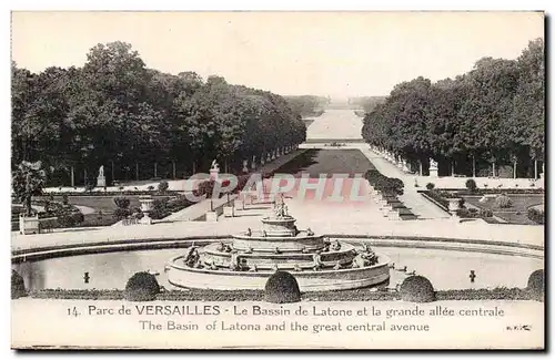 Cartes postales Parc de Versailles Le Bassin de Latone et la grande allee centrale The Basin of latona and the g