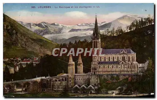 Ansichtskarte AK Lourdes La Basilique et les Montagnes