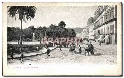 Cartes postales Napoli Piazza Vittoria