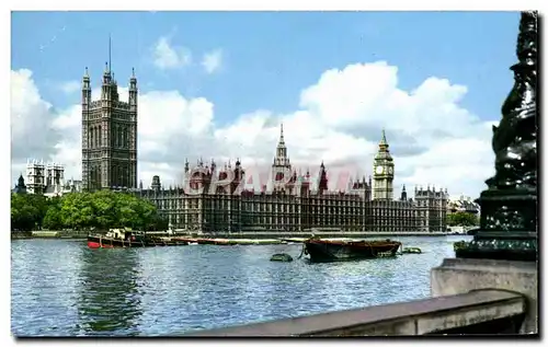 Ansichtskarte AK The Houses Of Parliment And The River Thames London