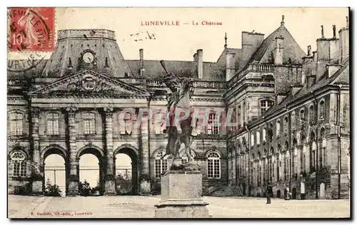 Ansichtskarte AK Luneville Le Chateau Hussard Militaria
