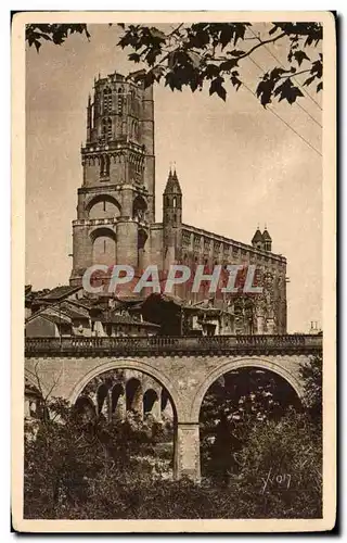 Ansichtskarte AK Albi (Tarn) La Cathedrale Sainte Cecile et le Viaduc du Chemin de Fer