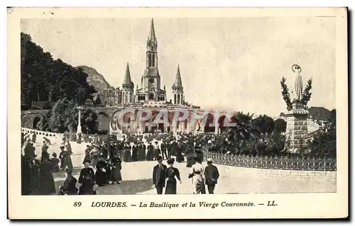 Cartes postales Lourdes La Basilique Et La Vierge Couronnee